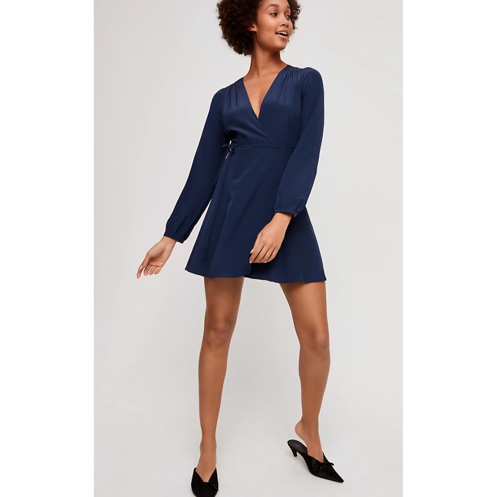 Wilfred Diane 100% Silk Wrap Dress Long Sleeve Fit & Flare Mini V Neck Small